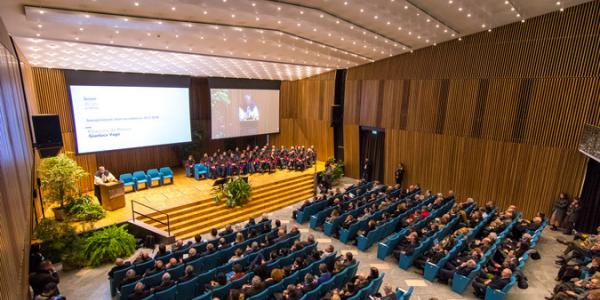 Aula Magna piena, Università degli Studi di Milano