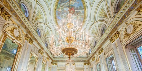 Palazzo Greppi in via Sant'Antonio a Milano