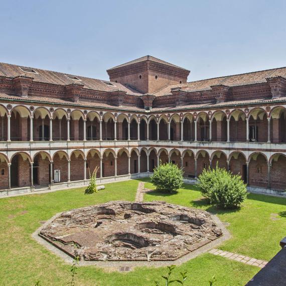 Cortile della legnaia