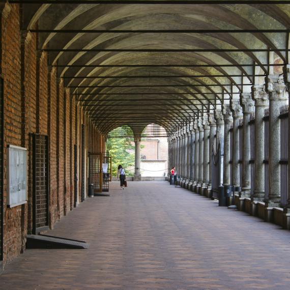 Porticato di largo Richini, nella sede dell'Università degli Studi di Milano